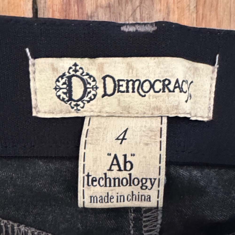 Democracy Gray Women's Jeggings - Picture 2 of 9